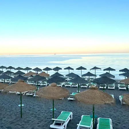 公寓 Cozy With Sea View & Pool