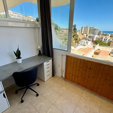 Cozy With Sea View & Pool Apartment Fuengirola